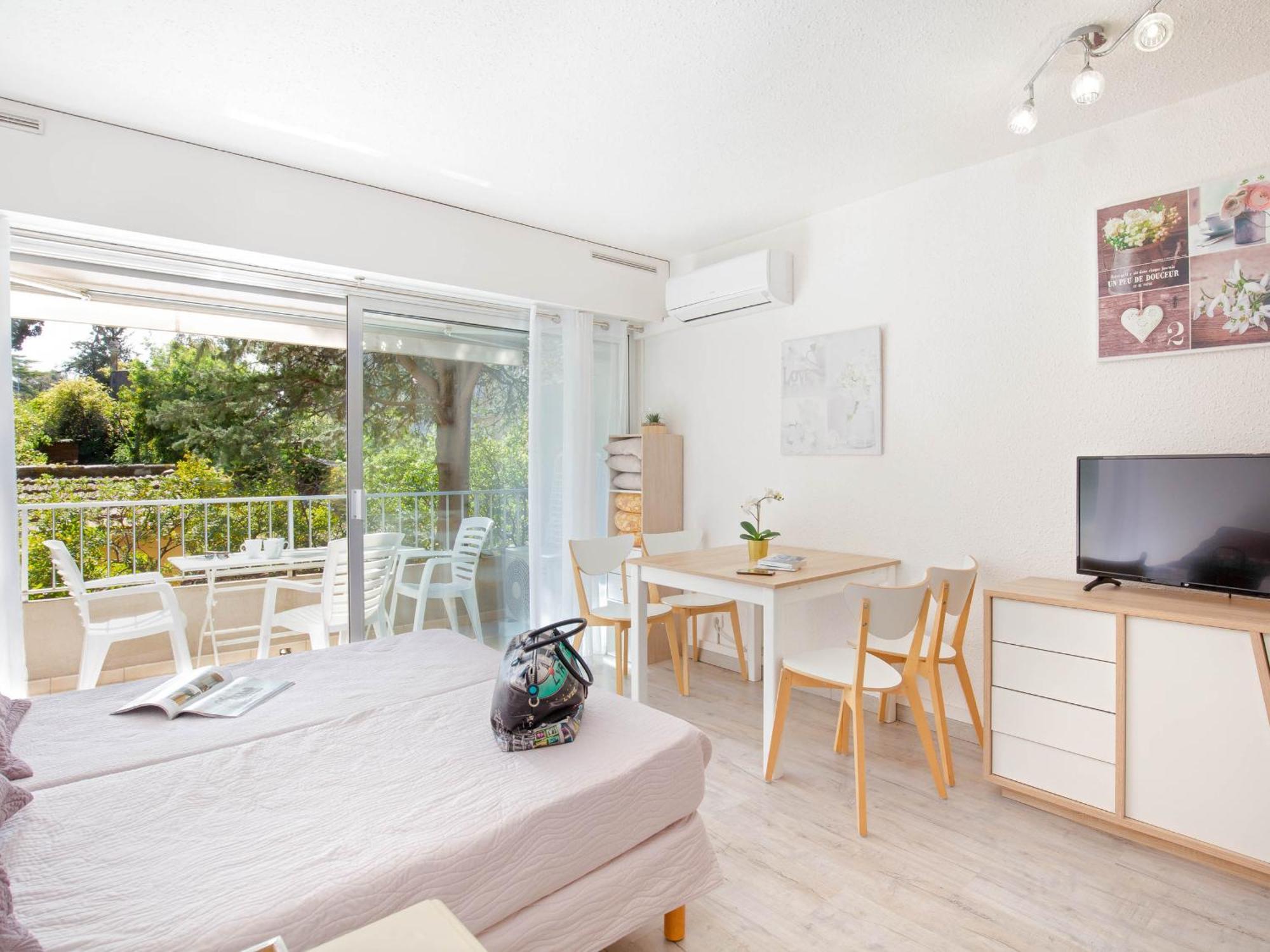 Studio Climatise Pour 3, Face Est, A 50M Plage Et Proche Commerces - Fr-1-466A-23 Saint-Raphaël Eksteriør bilde
